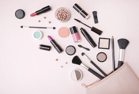 The Allure of Customized Cosmetics: Personalized Makeup Services, Showcasing Unique Beauty