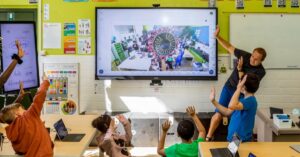 Engages Students with Interactive Learning