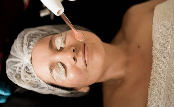 The Use Of Facial Wands In Aesthetics And Skincare: Reasons And Benefits
